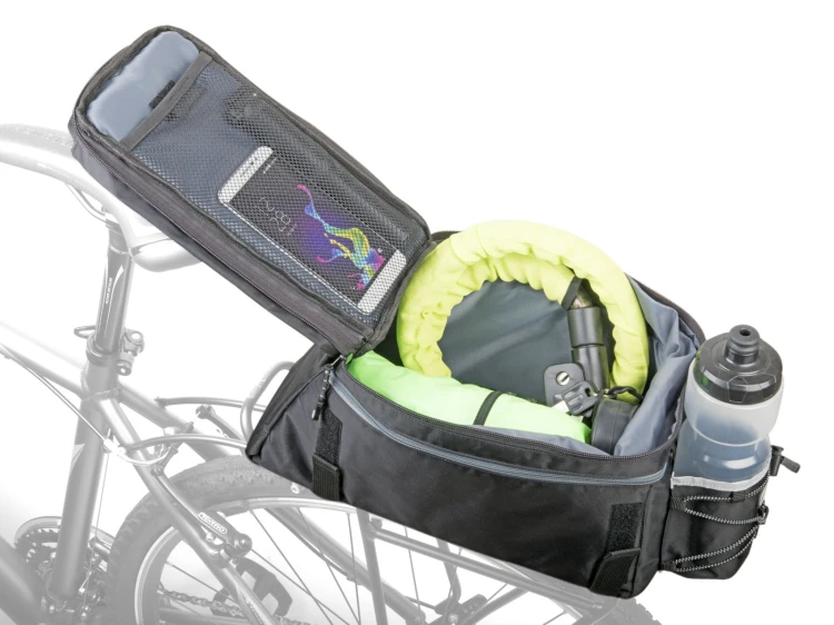 sakwa_author_A-N472 X24_3.jpg